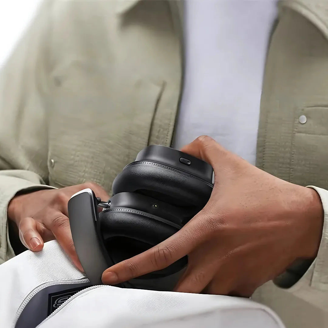 Headset Bluetooth Baseus Bowie 30 Max com Cancelamento de Ruído de -45dB, Áudio Espacial e Bateria de 65h